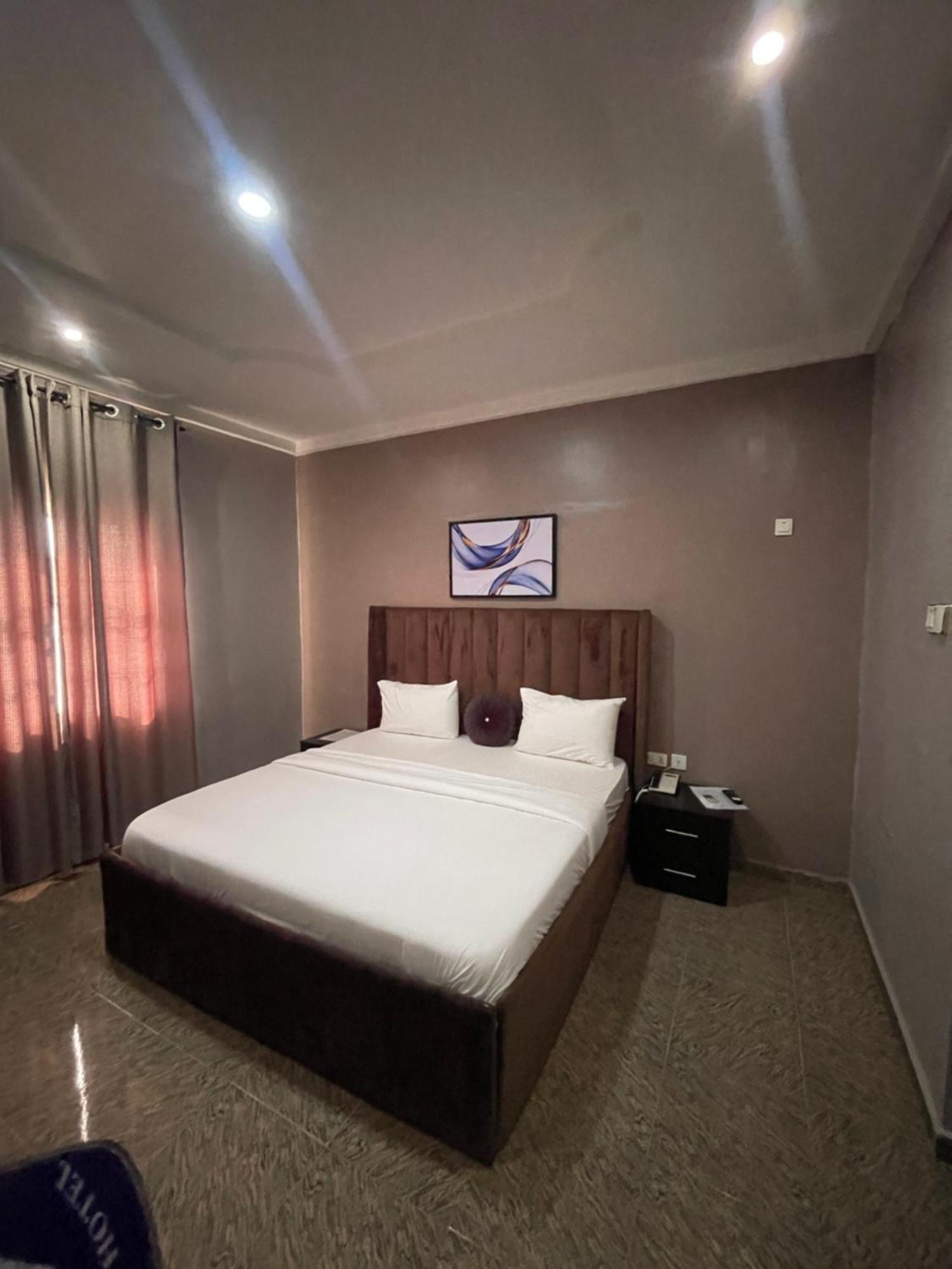 אבוג'ה Nexus Xpress Hotel מראה חיצוני תמונה