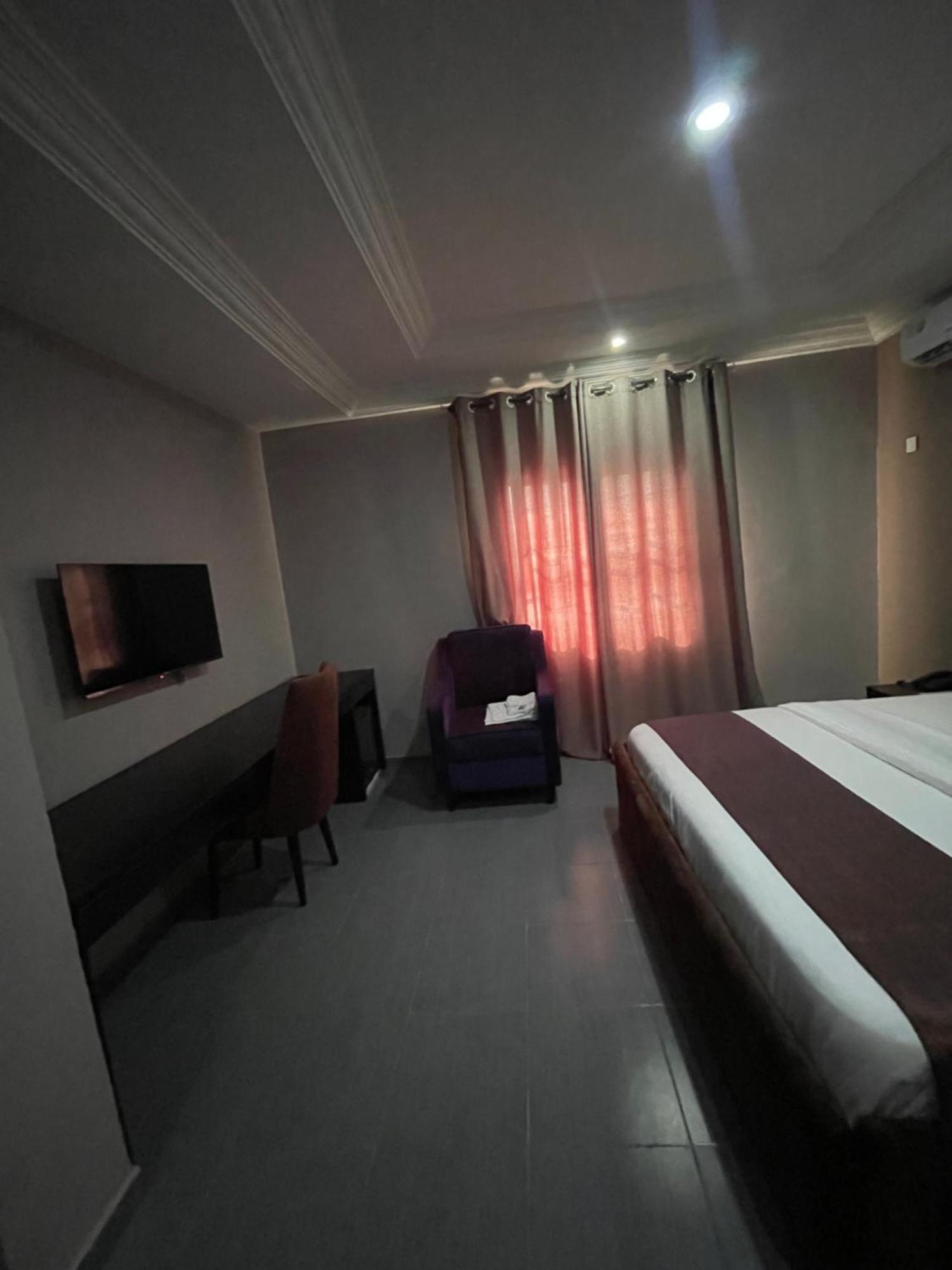 אבוג'ה Nexus Xpress Hotel מראה חיצוני תמונה